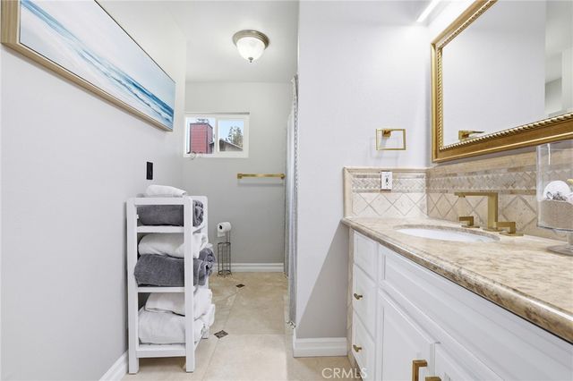 7505 Bobbyboyar Avenue, West Hills, CA 91304