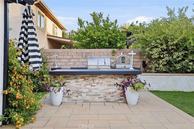 7505 Bobbyboyar Avenue, West Hills, CA 91304