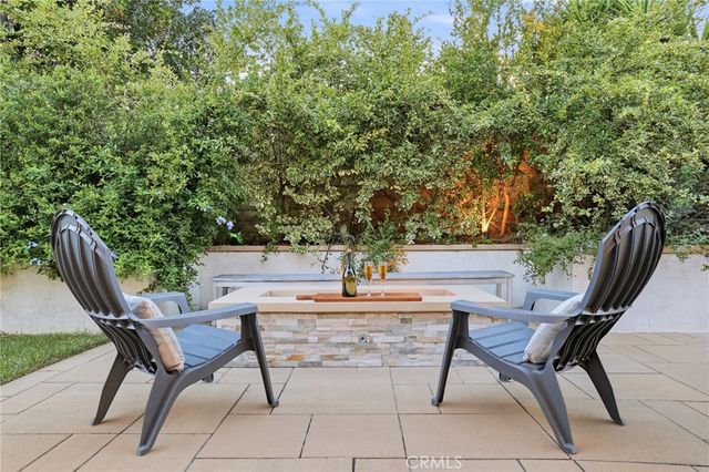 7505 Bobbyboyar Avenue, West Hills, CA 91304