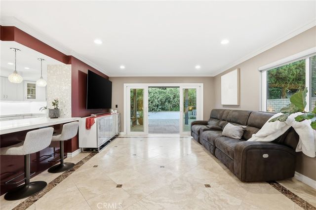 7505 Bobbyboyar Avenue, West Hills, CA 91304