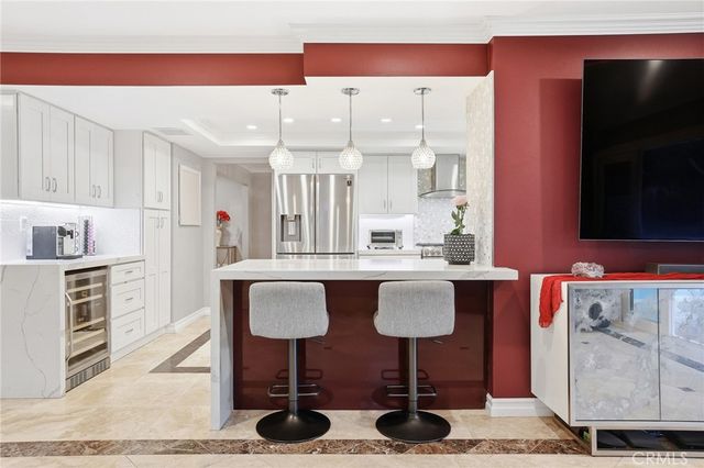 7505 Bobbyboyar Avenue, West Hills, CA 91304