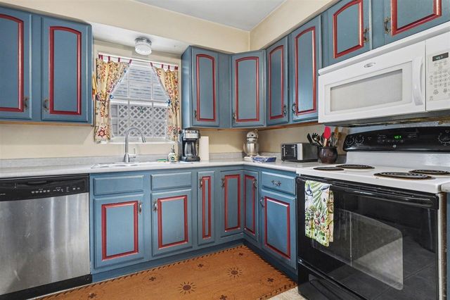 2006 Centerridge Road, Kalamazoo, MI 49008