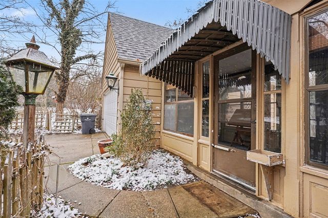 2006 Centerridge Road, Kalamazoo, MI 49008