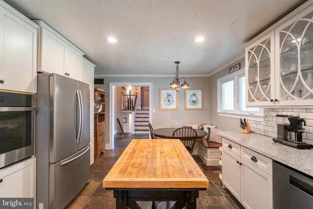 49 WILLOW CREEK RD, Wrightsville, PA 17368