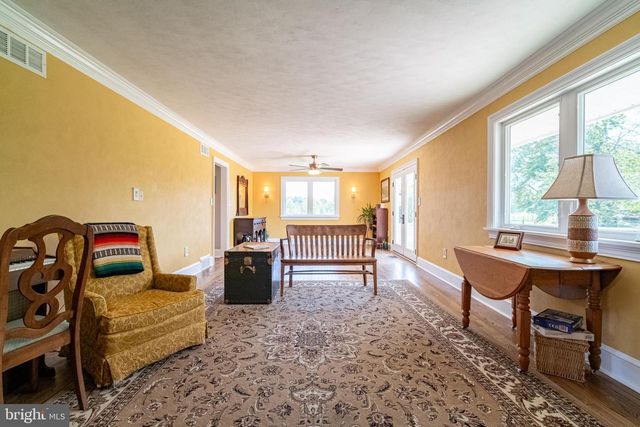 49 WILLOW CREEK RD, Wrightsville, PA 17368