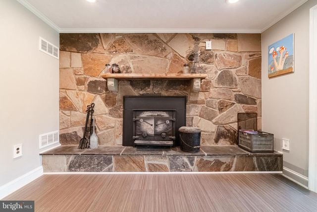 49 WILLOW CREEK RD, Wrightsville, PA 17368
