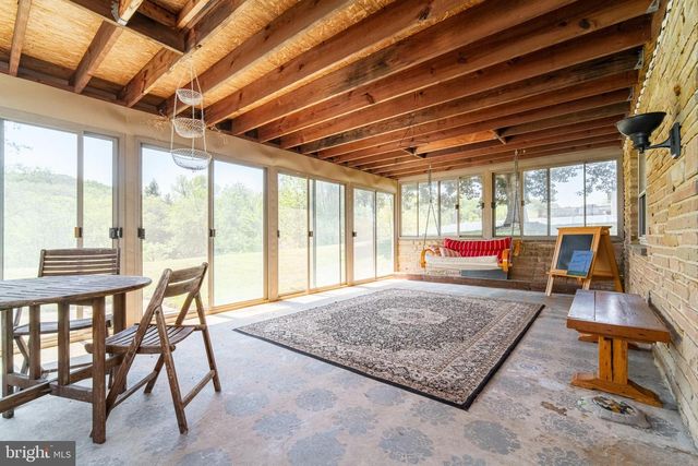 49 WILLOW CREEK RD, Wrightsville, PA 17368