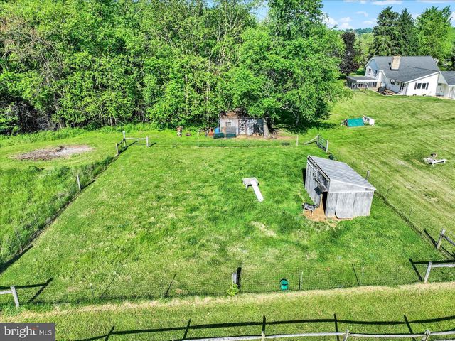 49 WILLOW CREEK RD, Wrightsville, PA 17368
