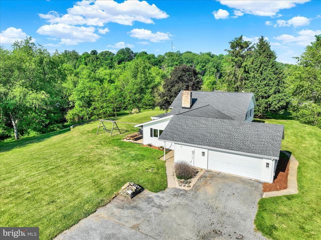 49 WILLOW CREEK RD, Wrightsville, PA 17368