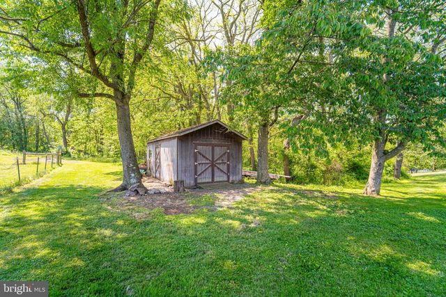 49 WILLOW CREEK RD, Wrightsville, PA 17368