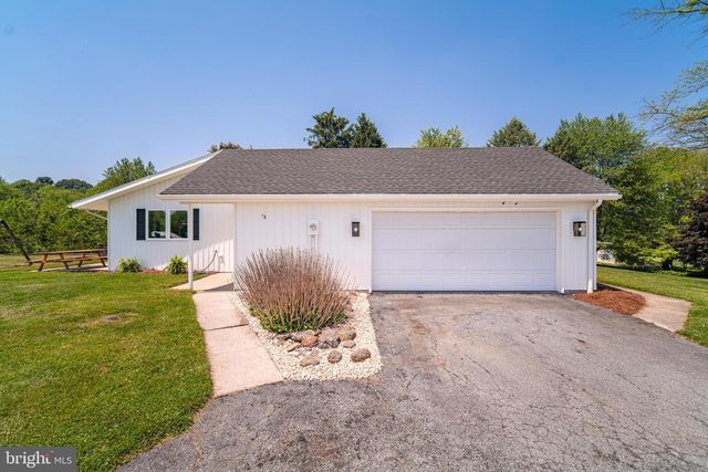 49 WILLOW CREEK RD, Wrightsville, PA 17368
