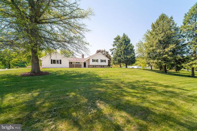 49 WILLOW CREEK RD, Wrightsville, PA 17368