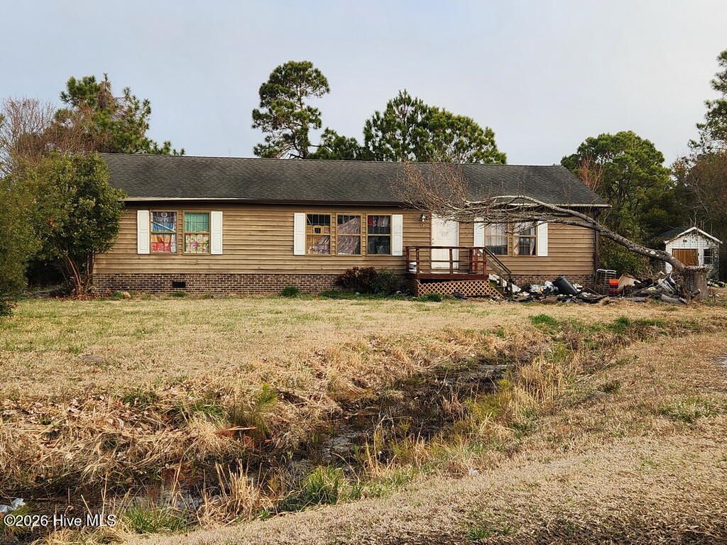 429 Sand Dollar Drive, Gloucester, NC 28528