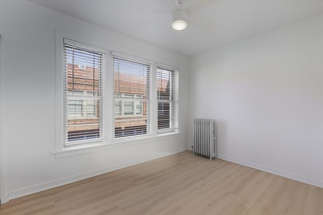 6969 N Bell Avenue 2, Chicago, IL 60645