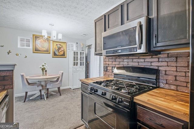 935 Lakeside Circle, Covington, GA 30016