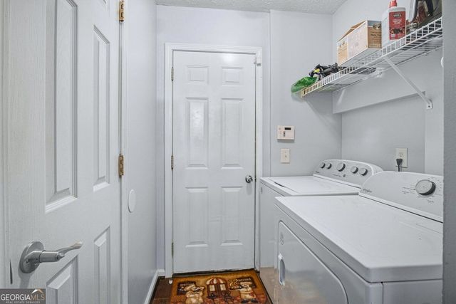 935 Lakeside Circle, Covington, GA 30016