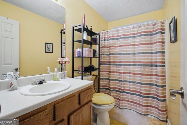 935 Lakeside Circle, Covington, GA 30016