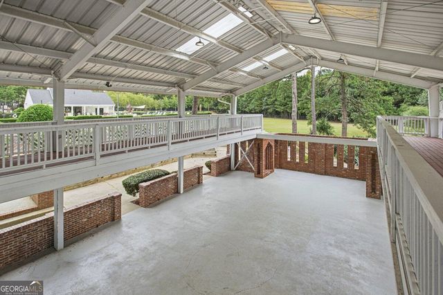 935 Lakeside Circle, Covington, GA 30016