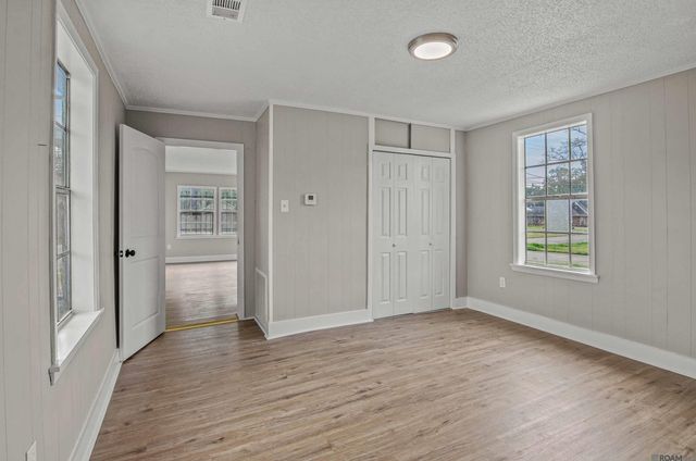 58420 Iron Farm Rd, Plaquemine, LA 70764