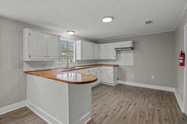 58420 Iron Farm Rd, Plaquemine, LA 70764