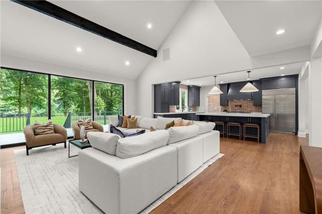 4562 Columns Drive, Marietta, GA 30067