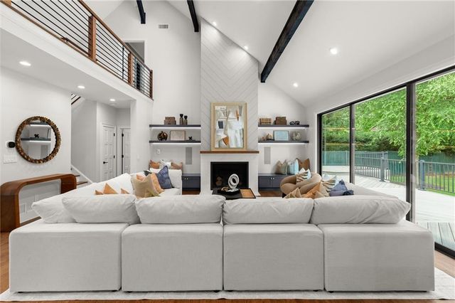4562 Columns Drive, Marietta, GA 30067