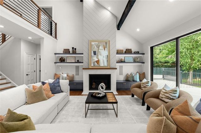 4562 Columns Drive, Marietta, GA 30067