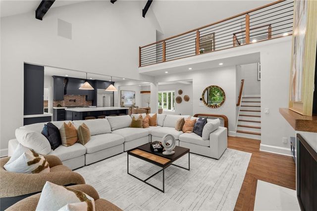 4562 Columns Drive, Marietta, GA 30067