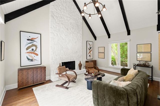 4562 Columns Drive, Marietta, GA 30067