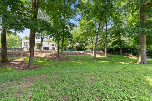 4562 Columns Drive, Marietta, GA 30067