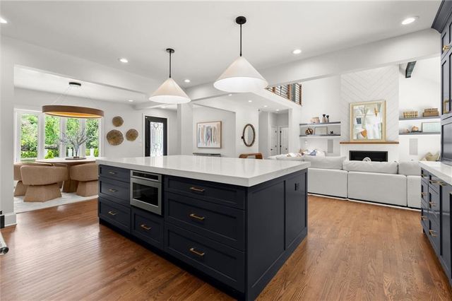4562 Columns Drive, Marietta, GA 30067