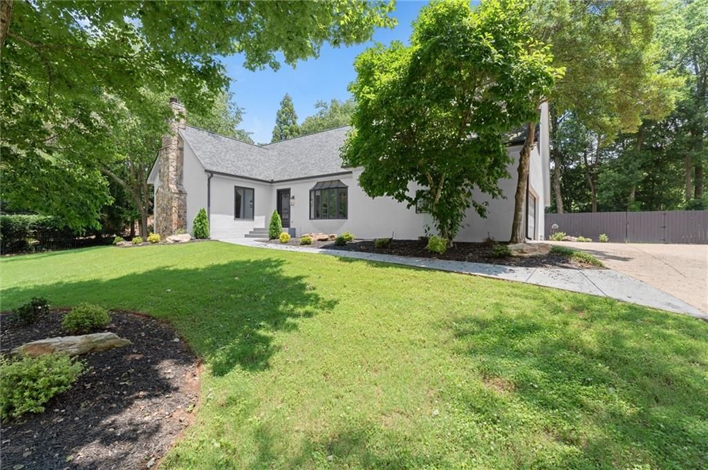 4562 Columns Drive, Marietta, GA 30067