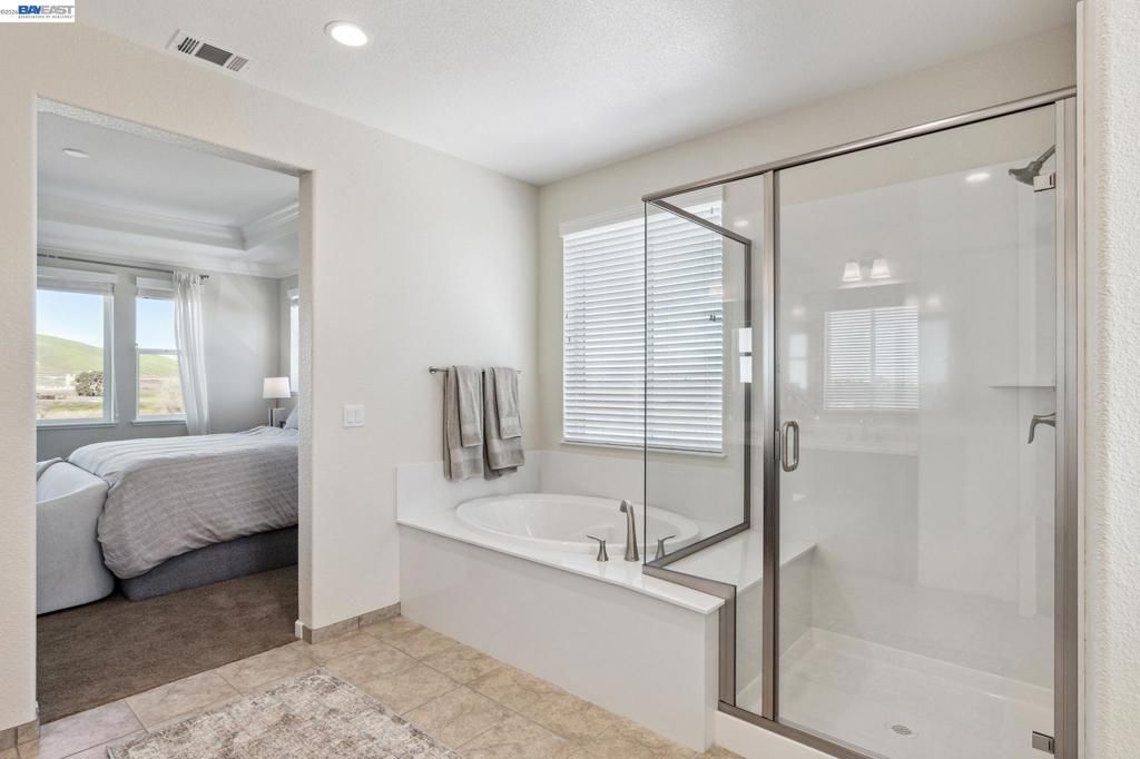 Image 17 of property listing at 2417 Golden Way, Fairfield, CA 94533