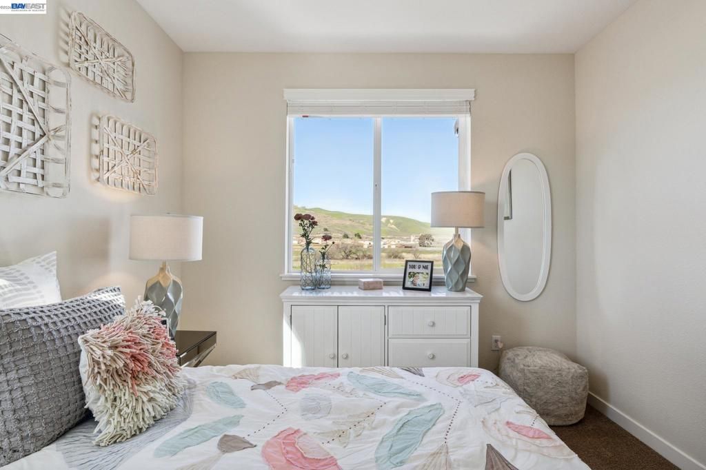 Image 20 of property listing at 2417 Golden Way, Fairfield, CA 94533