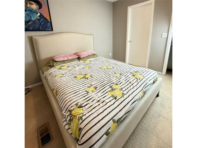 5325 E 100th Dr, Thornton, CO 80229