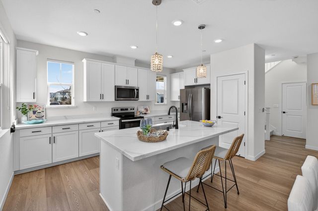 10156 Zane Way, Elk Grove, CA 95757