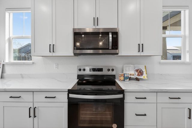 10156 Zane Way, Elk Grove, CA 95757