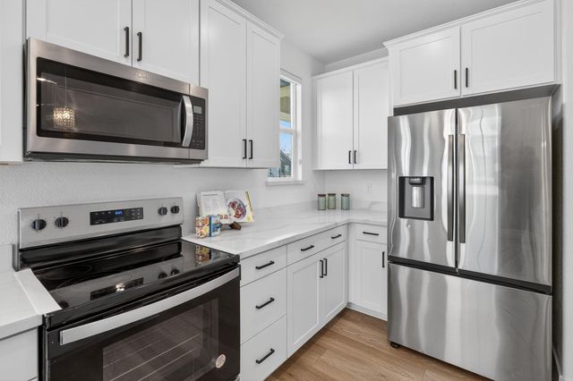 10156 Zane Way, Elk Grove, CA 95757