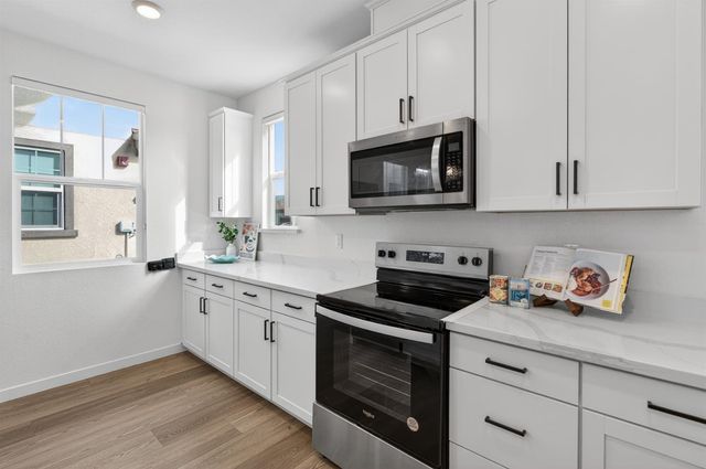 10156 Zane Way, Elk Grove, CA 95757