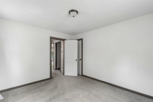 1412 Magnolia Lane, Midwest City, OK 73110