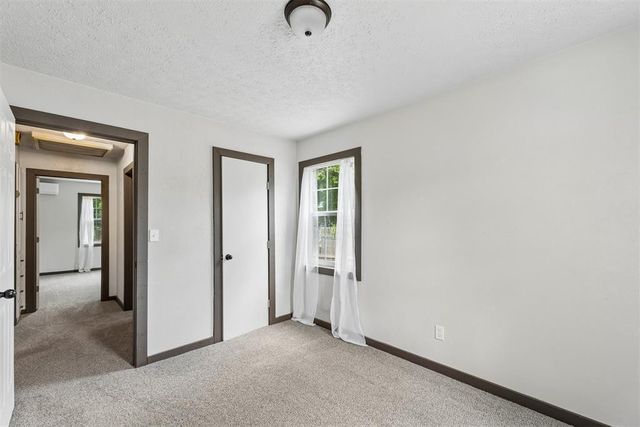 1412 Magnolia Lane, Midwest City, OK 73110