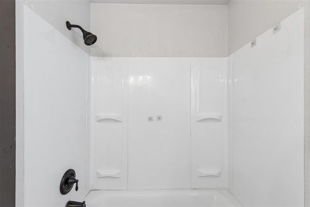 1412 Magnolia Lane, Midwest City, OK 73110