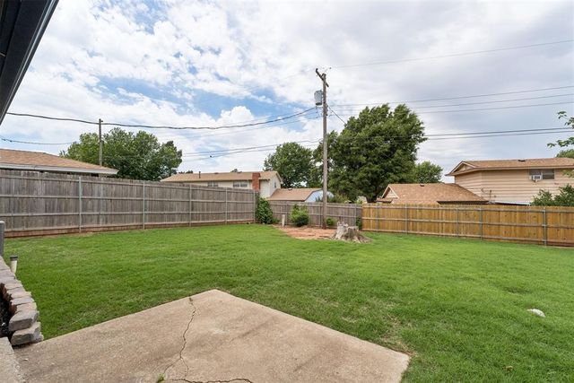 1412 Magnolia Lane, Midwest City, OK 73110