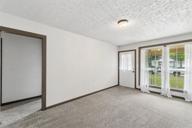 1412 Magnolia Lane, Midwest City, OK 73110