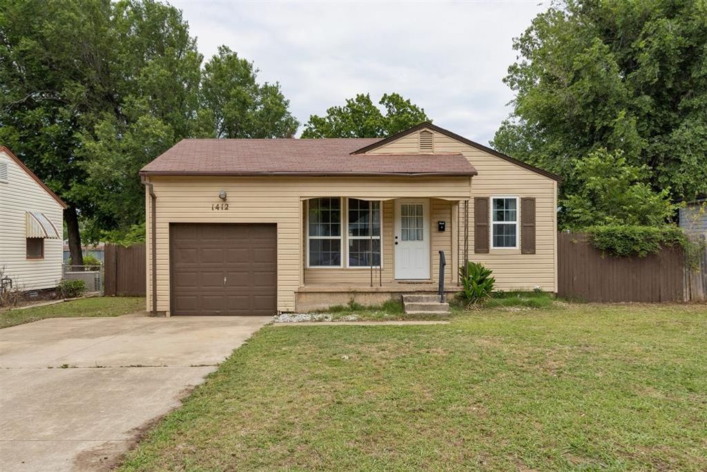 1412 Magnolia Lane, Midwest City, OK 73110
