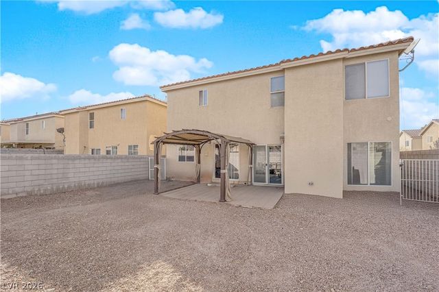 10568 Salmon Leap Street, Las Vegas, NV 89183