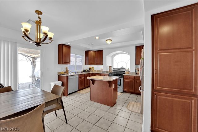 10568 Salmon Leap Street, Las Vegas, NV 89183