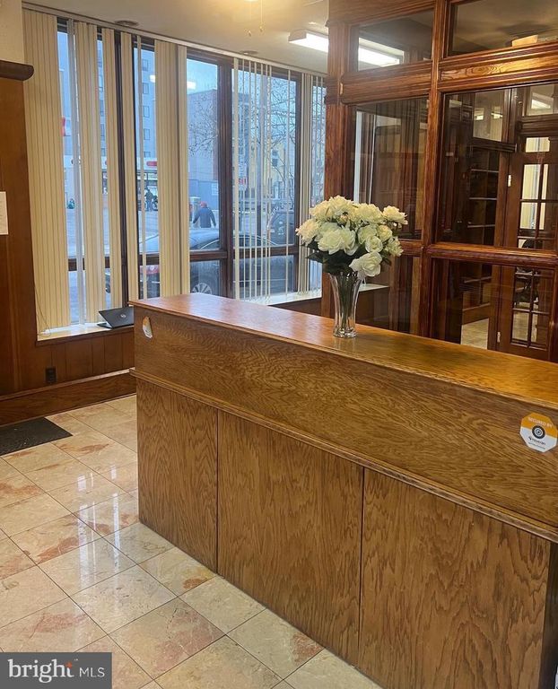 1301 S BROAD ST, Philadelphia, PA 19147