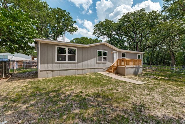 1613 Mockingbird Lane, Pelican Bay, TX 76020