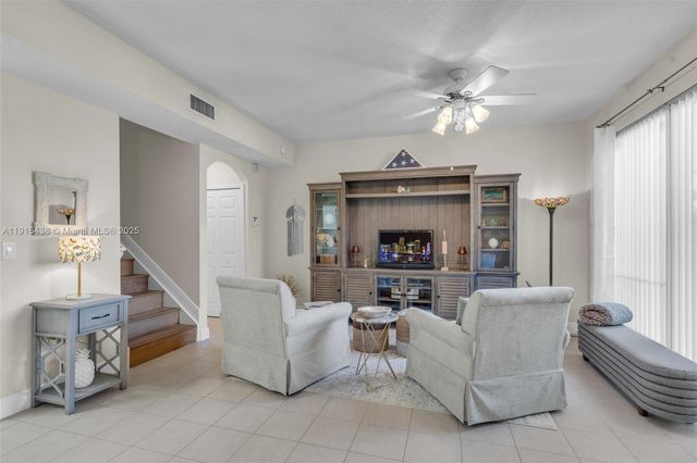 11438 NW 62nd Ter 223, Doral, FL 33178